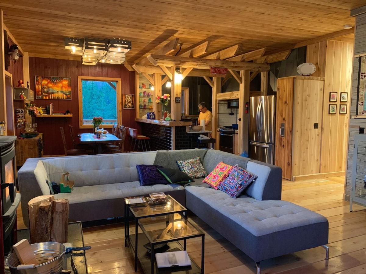 Ldr Lodge - Last Dollar Ranch Smithers Kültér fotó