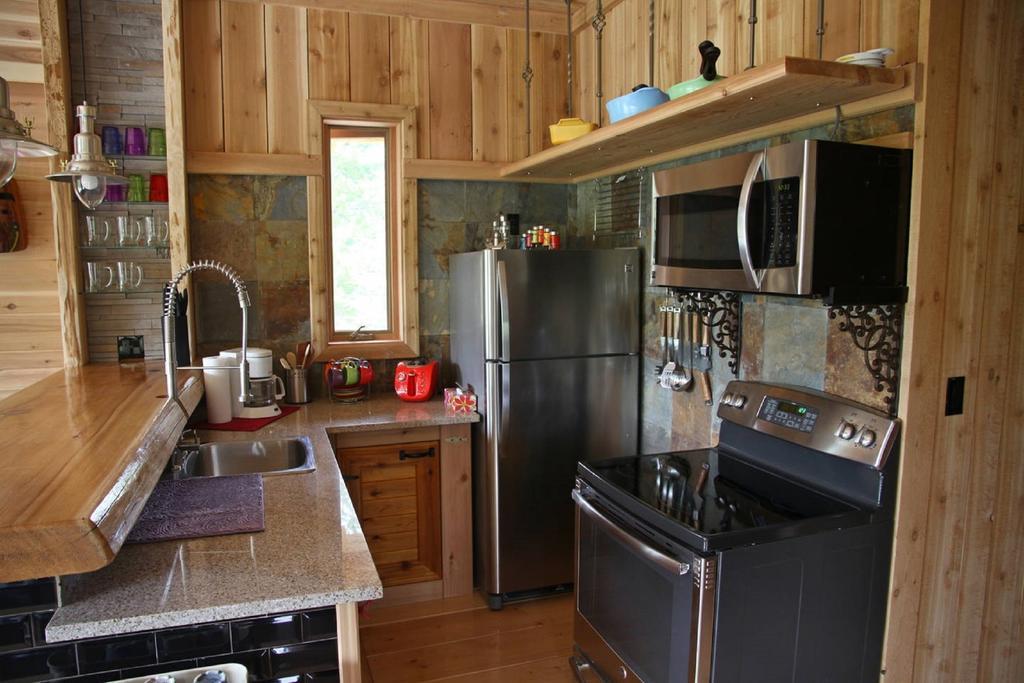 Ldr Lodge - Last Dollar Ranch Smithers Kültér fotó