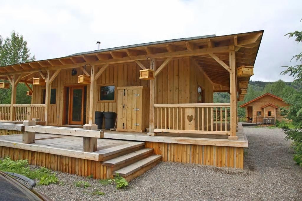 Ldr Lodge - Last Dollar Ranch Smithers Kültér fotó